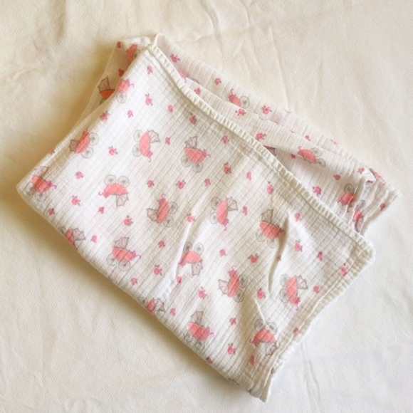 muslin cotton gauze swaddle receiving blanket for baby girl - Picture 1 of 1
